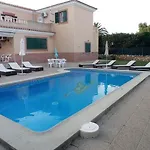 Sirena Nyaraló Cala'N Blanes (Menorca)